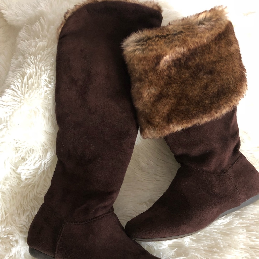 Fuzzy Furry Boots